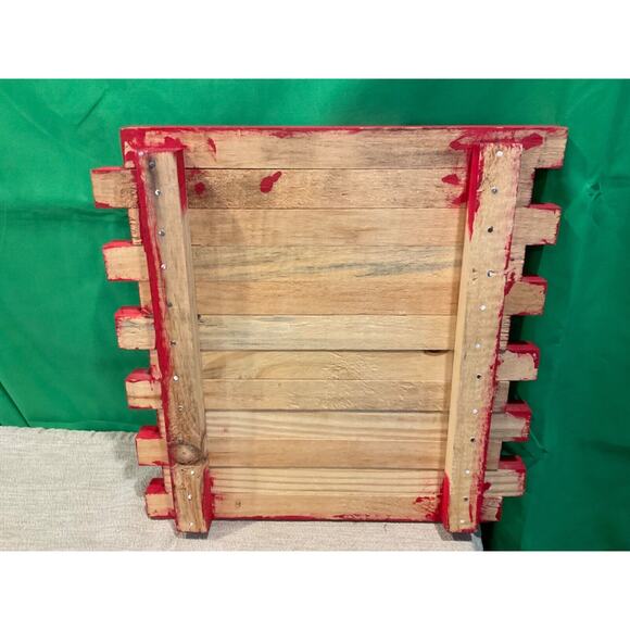 Rustic Hand Painted Red Wood Wall Decor Christmas Candle Mistletoe Image - Picture 4 of 4